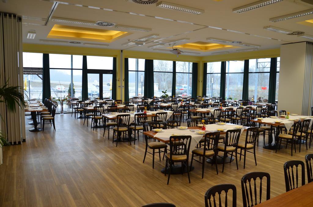 Kaiserrast Stockerau Extérieur photo