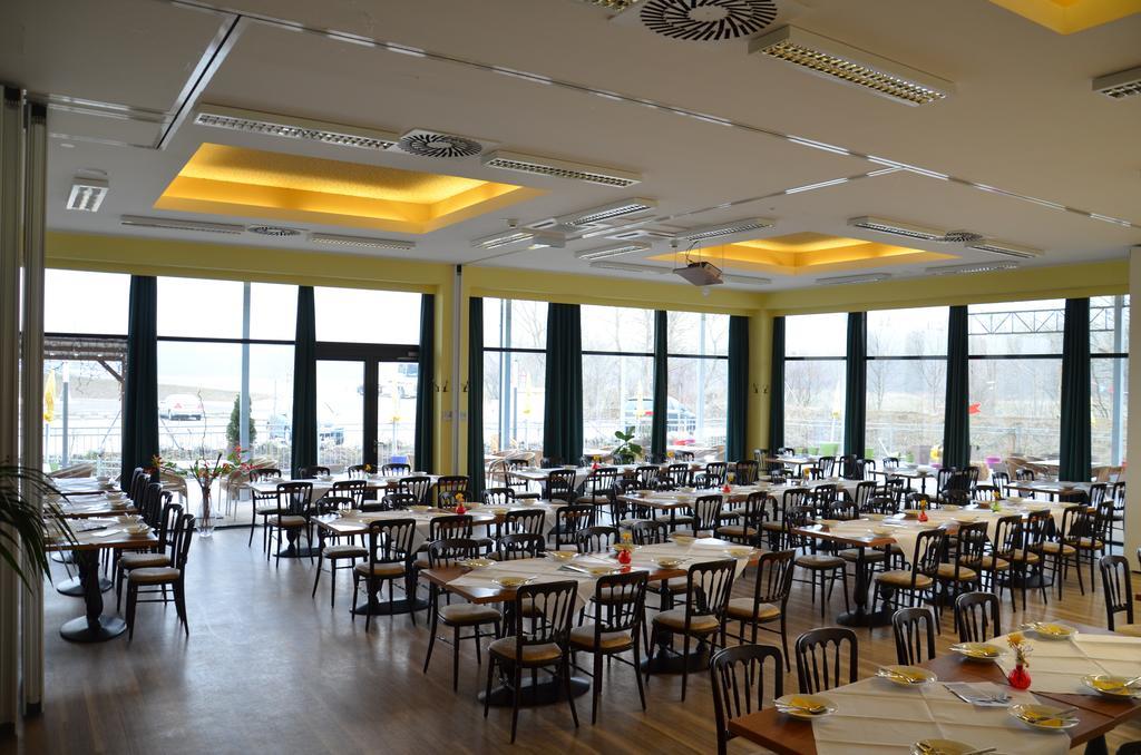 Kaiserrast Stockerau Extérieur photo