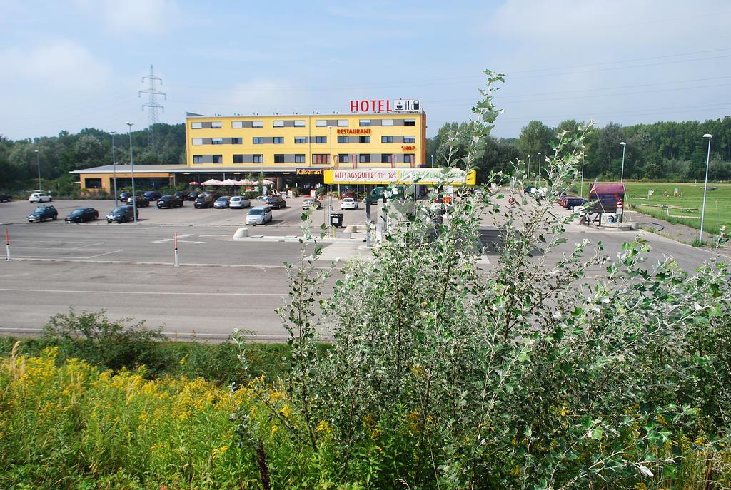 Kaiserrast Stockerau Extérieur photo